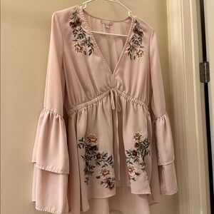 Gianni Bini Blush Floral Embroidered Top